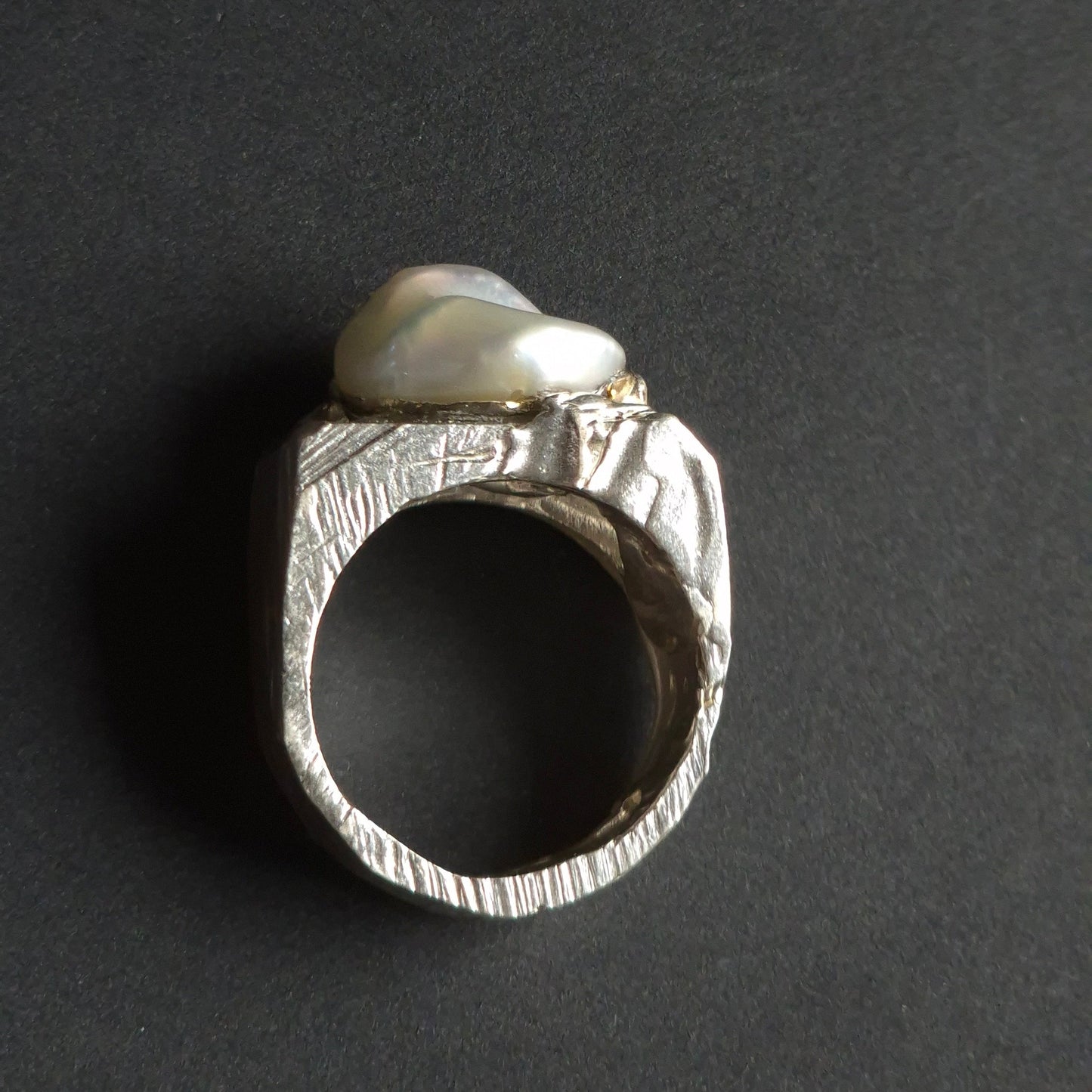 One wave crashes - sculptural sterling silver ring with baroque pearl