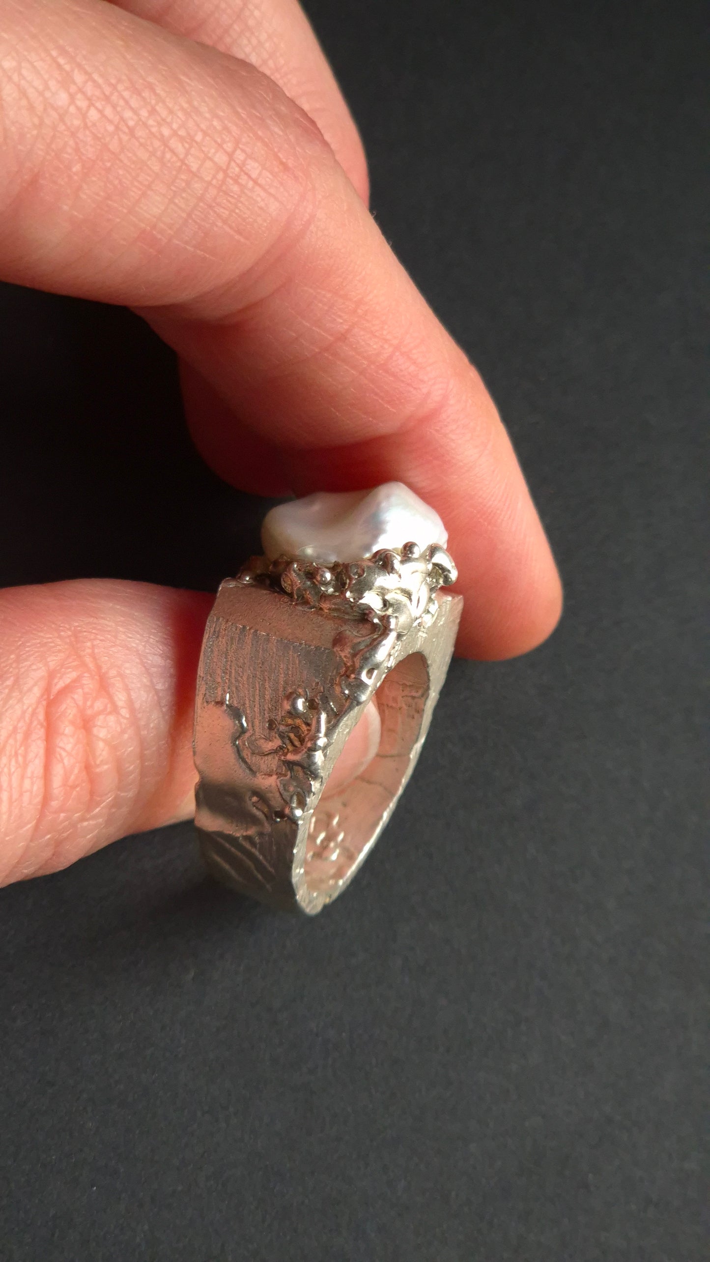 One wave crashes - sculptural sterling silver ring with baroque pearl