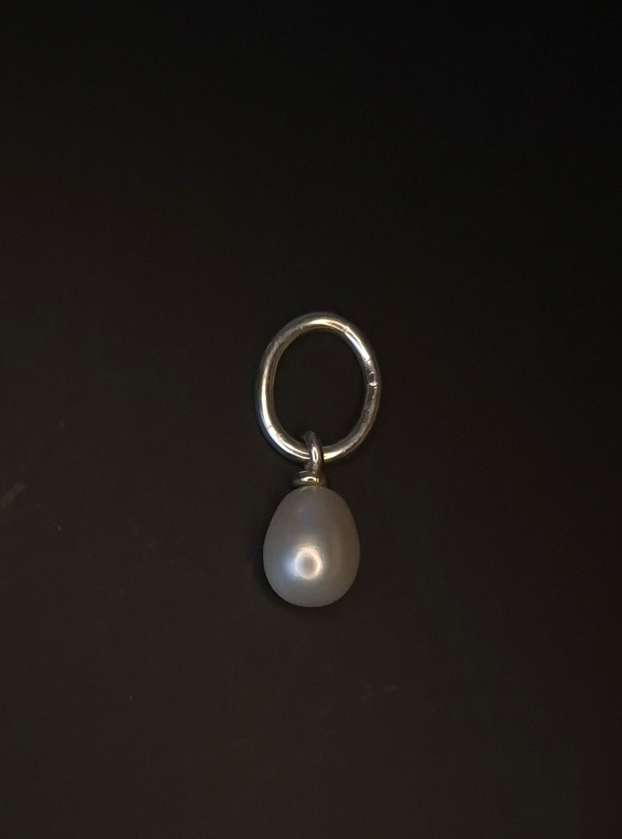 Baroque Pearl Drop Pendant with Large Ring