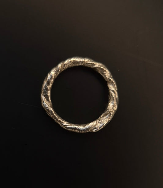 Textural twisted silver ring n°025 size 52