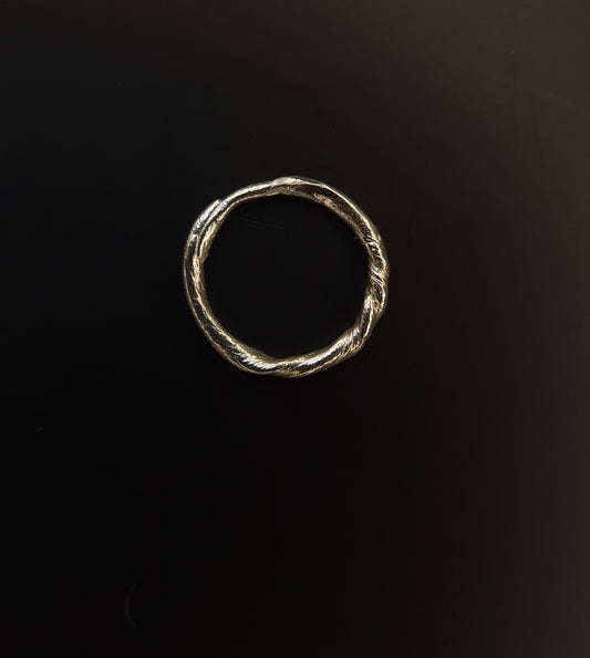 Textural twisted silver ring n°028 size 52
